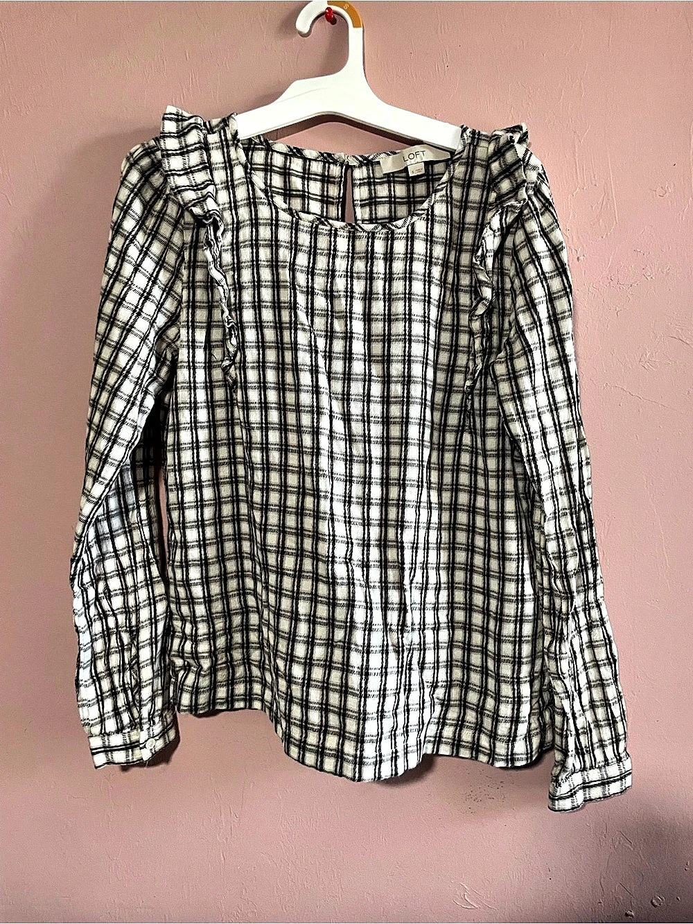 LOFT Plaid Long Sleeve Blouse in White & Black Size Small